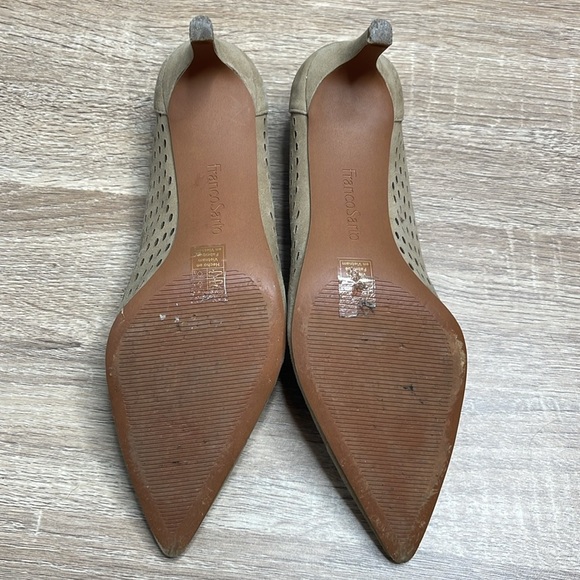 Franco Sarto Dew Perforated Kitten Heel Shoes Nude Genuine Suede Pointed Toe 9 - Picture 6 of 9
